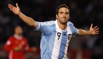 丁彦雨航狂揽33分刷新个人纪录 单骑救主助山东队惊险过关