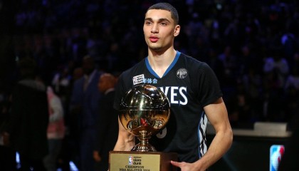 NBA总决赛激战正酣 勇士队逆转取胜扳平大比分