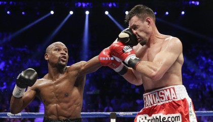 深圳篮板遭完爆！37比50，正好差了一个萨林杰！