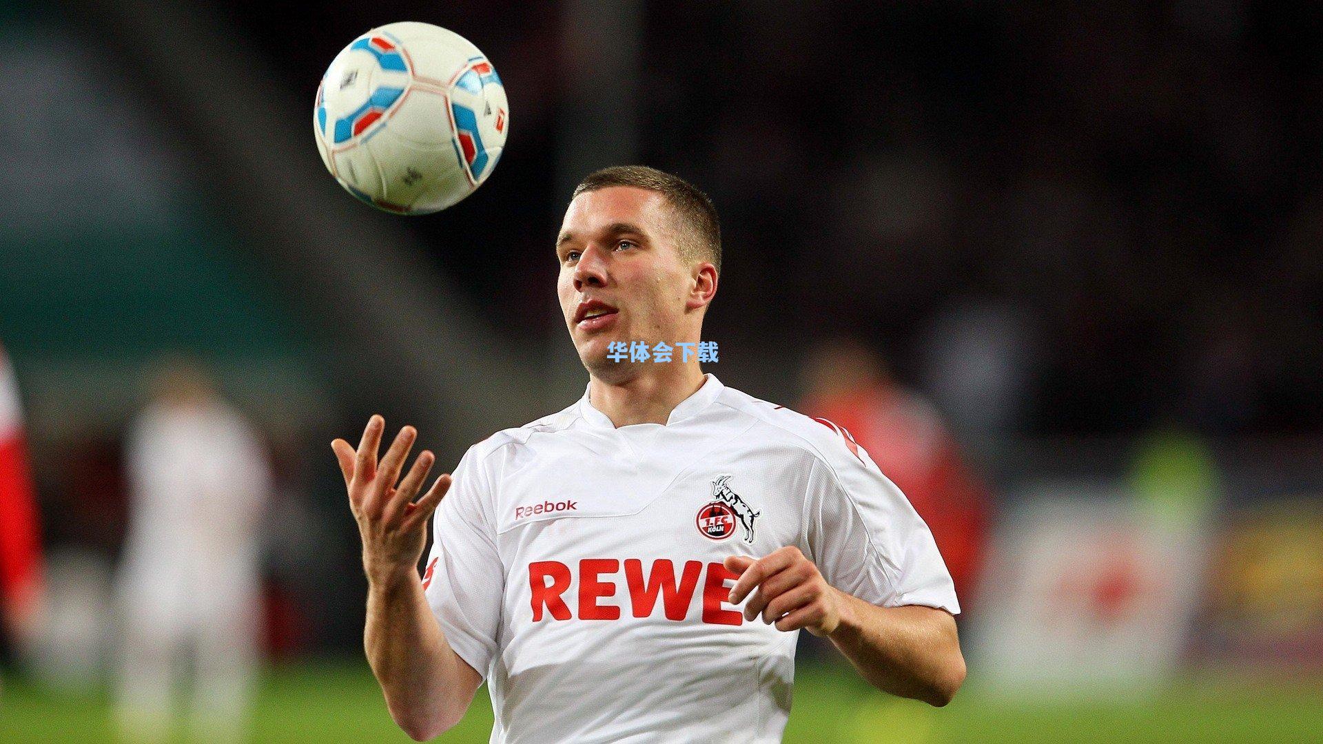 突发状况！魔术主帅莫斯利比赛中途因病紧急离场 能否回归执教本场成最大悬念